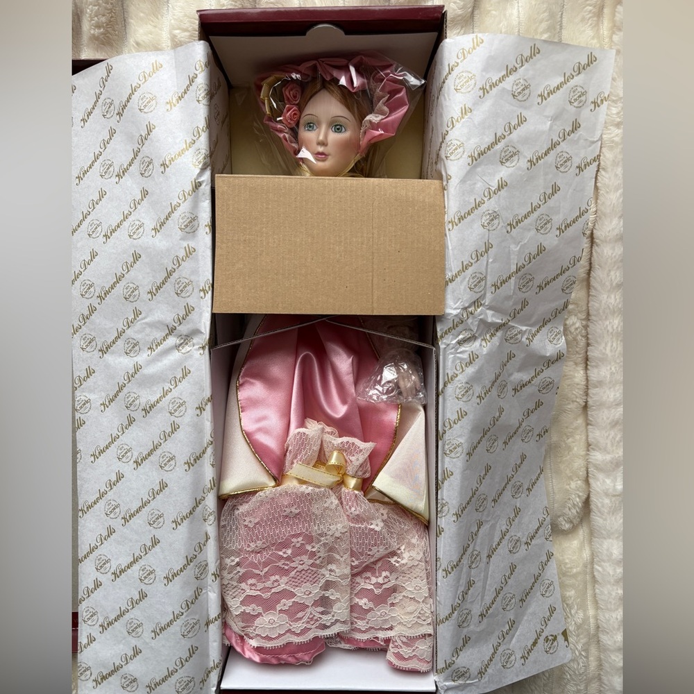 Edwin M. Knowles “The Elegance of the Victorian Lady” Porcelain Doll NIB COA
